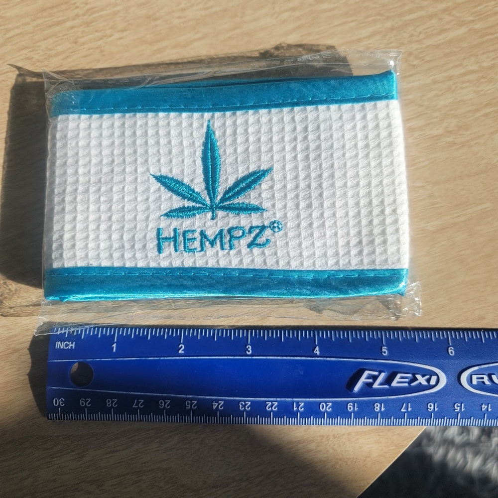 NEW - blue and white Hempz headband with velcro